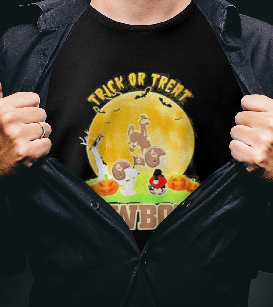 Wyoming Cowboys Peanuts Trick Or Treat Halloween Abbey Road 2026 T-Shirt