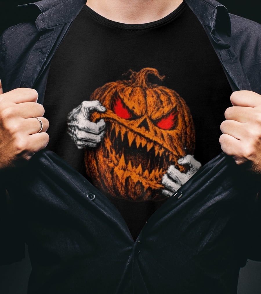 Halloween 2026 Evil Pumpkin Glowing Eyes Sharp Teeth Grinning Horror T-Shirt