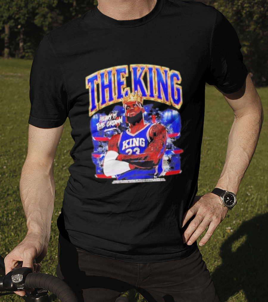 LeBron James The King Heavy Is The Crown Kings 23 Basketball Legend T-Shirt