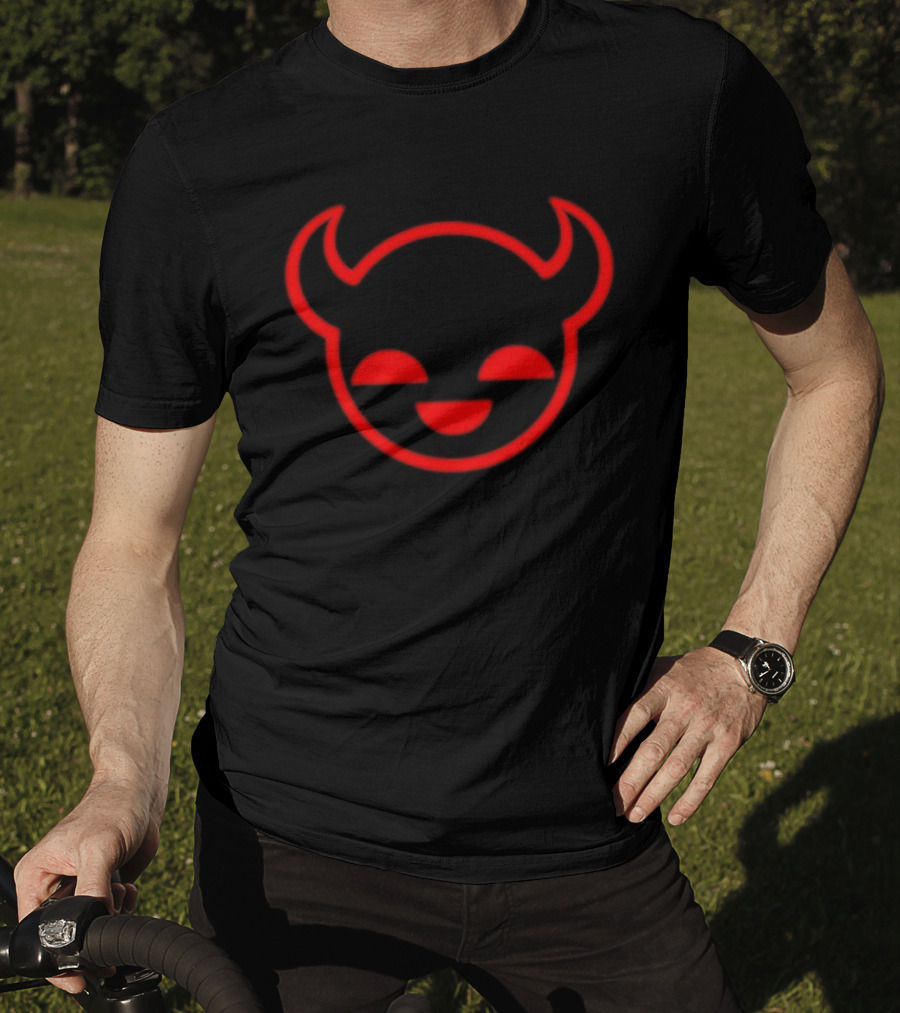 Homestuck Trollian Horned Smiley Face Red T-Shirt