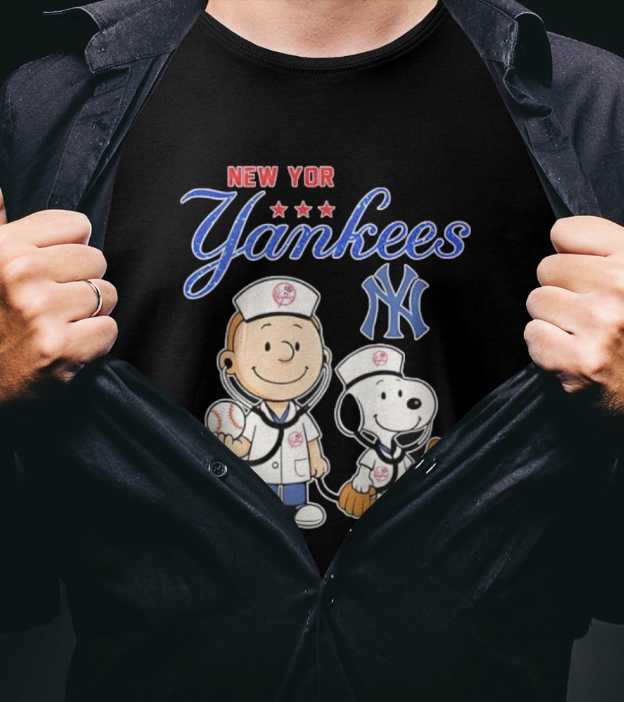 New York Yankees Charlie Brown Snoopy Nurse Peanuts T-Shirt