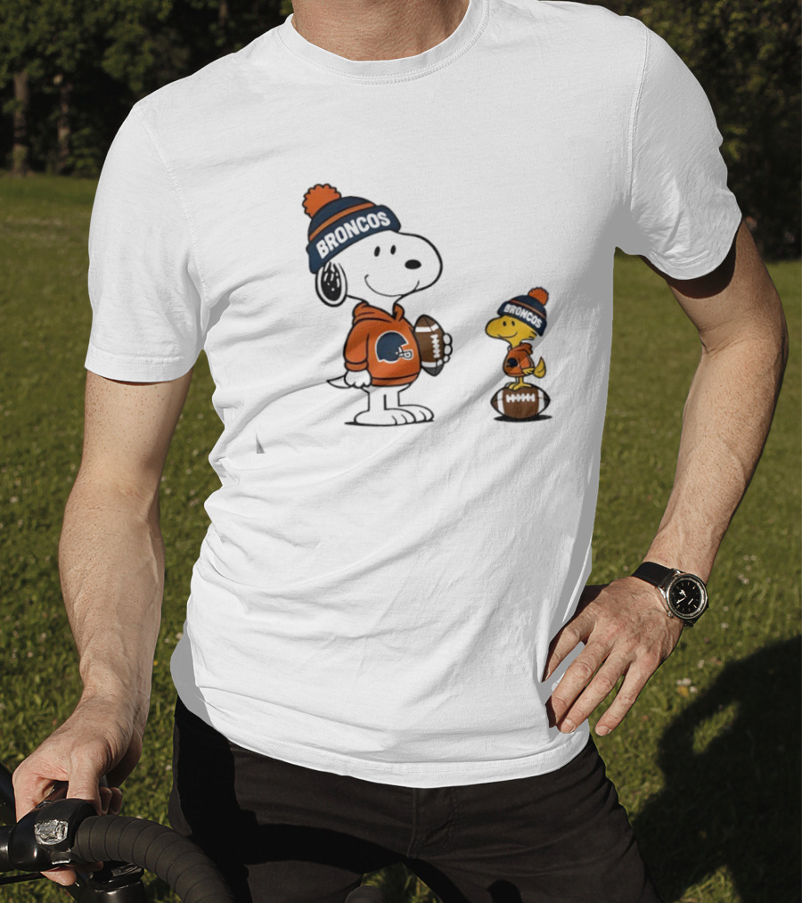 Snoopy Woodstock Denver Broncos NFL Football Fans T-Shirt