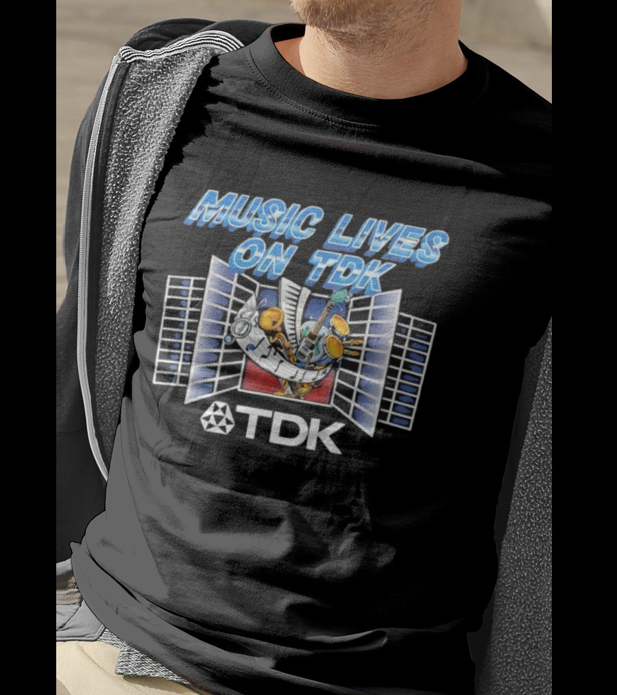 Music Lives On TDK Vintage 80s Cassette Tapes Retro Musical Instruments T-Shirt