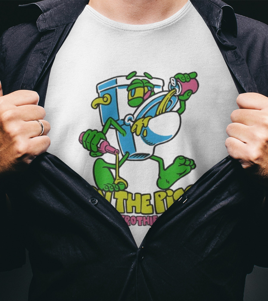 Frothies On The Piss Cartoon Style Beer Character Fun Party T-Shirt