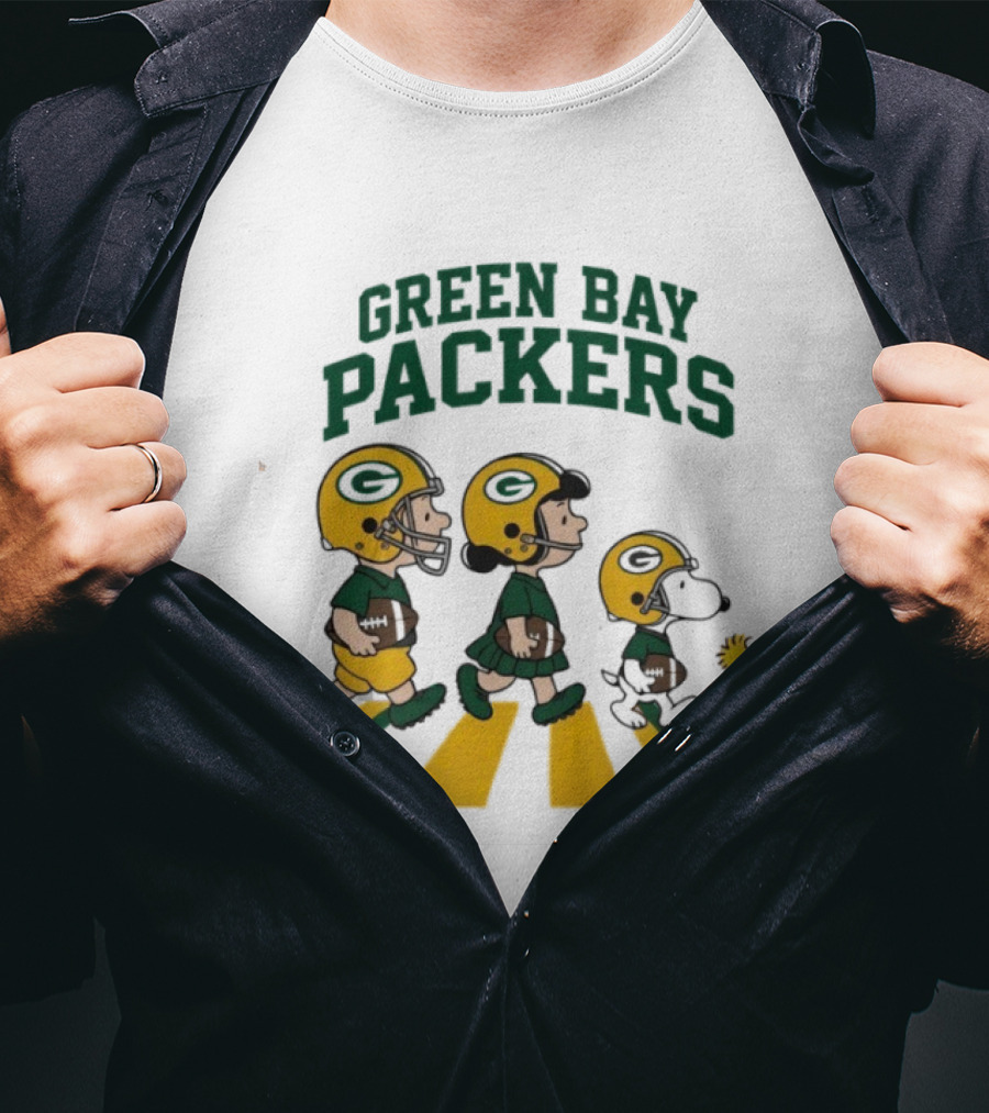 Green Bay Packers Peanuts Characters Abbey Road T-Shirt