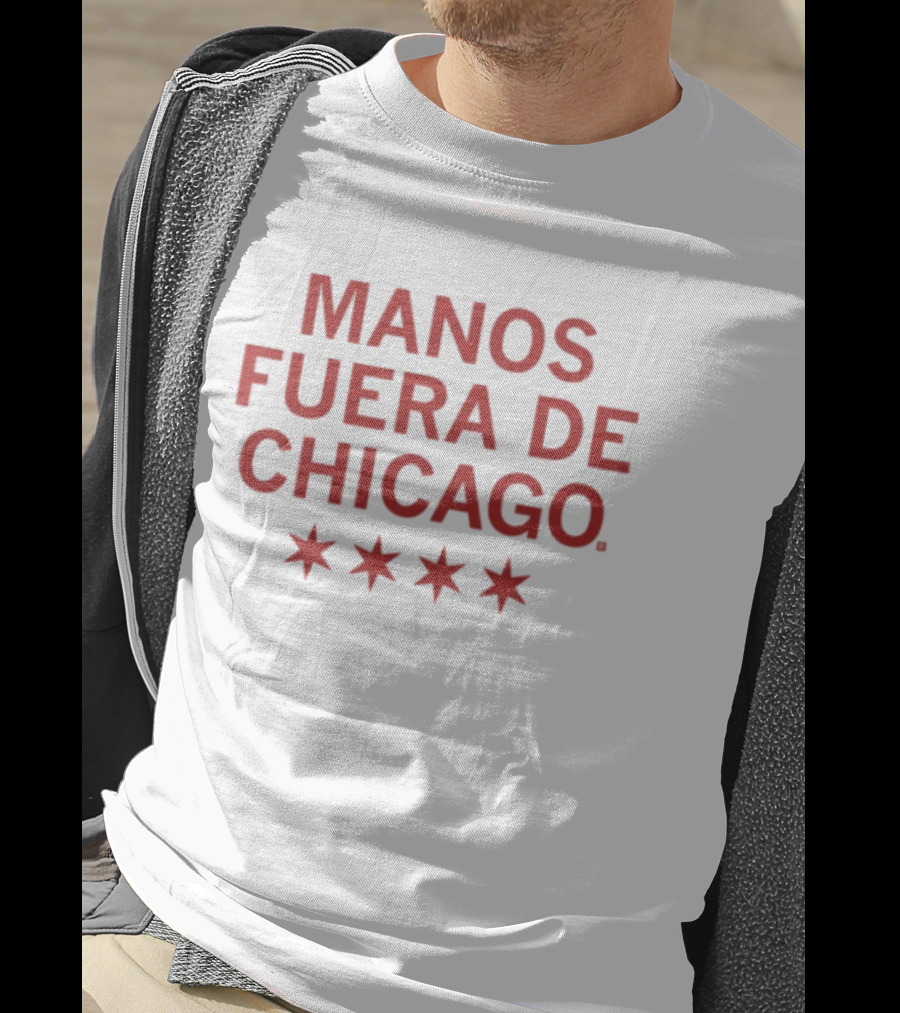 Manos Fuera De Chicago Stars Spanish Phrase T-Shirt