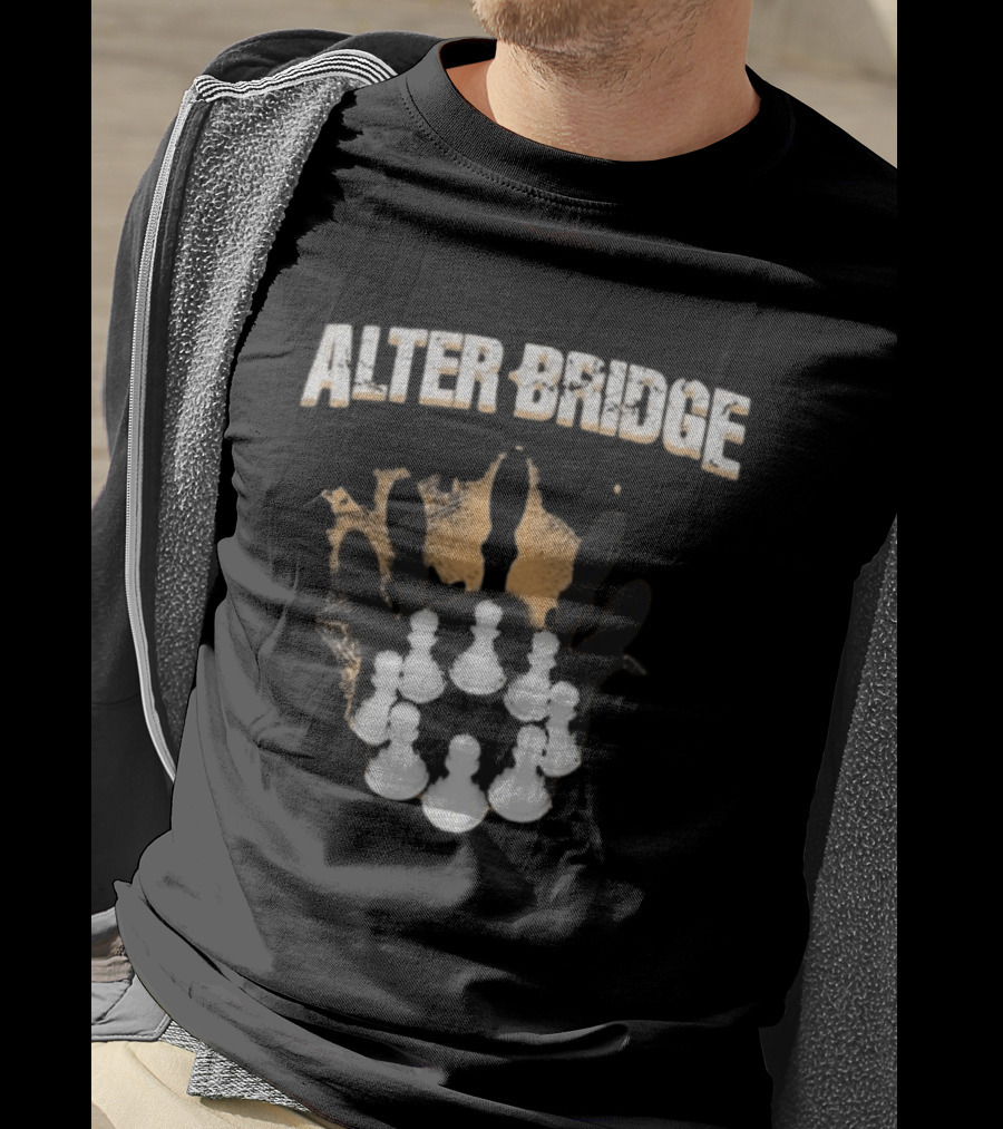 Alter Bridge Pawns Kings Crown Chess Pieces Band Merchandising T-Shirt