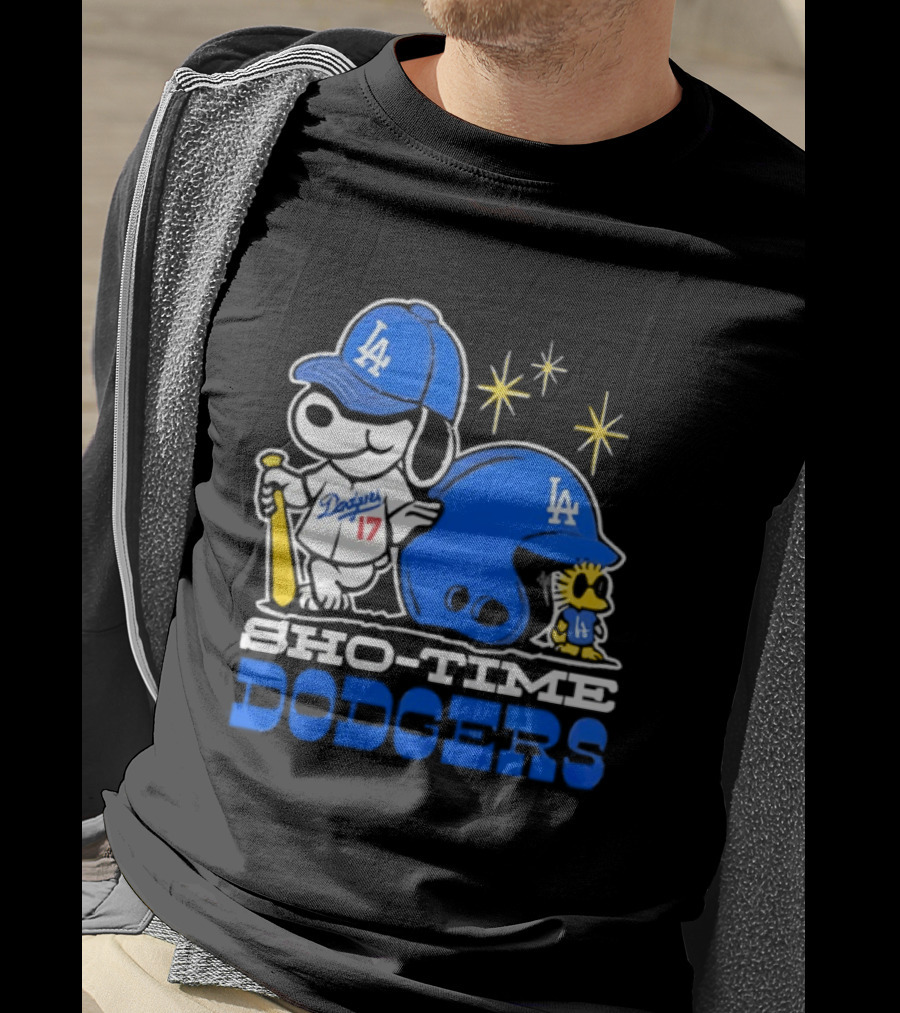 Los Angeles Dodgers Snoopy Show Time Baseball Fan Collectible T-Shirt