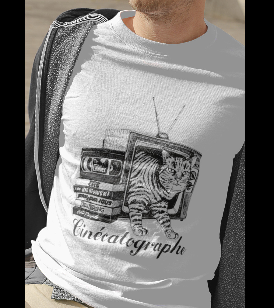 Cinécatographe Cat TV With Retro Television And Books T-Shirt