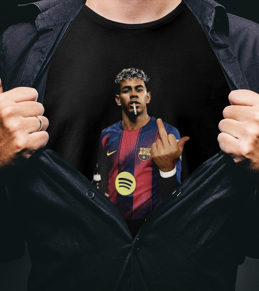 Lamine Yamal FC Barcelona Meme Middle Finger Gesture With Beer And Cigarette T-Shirt