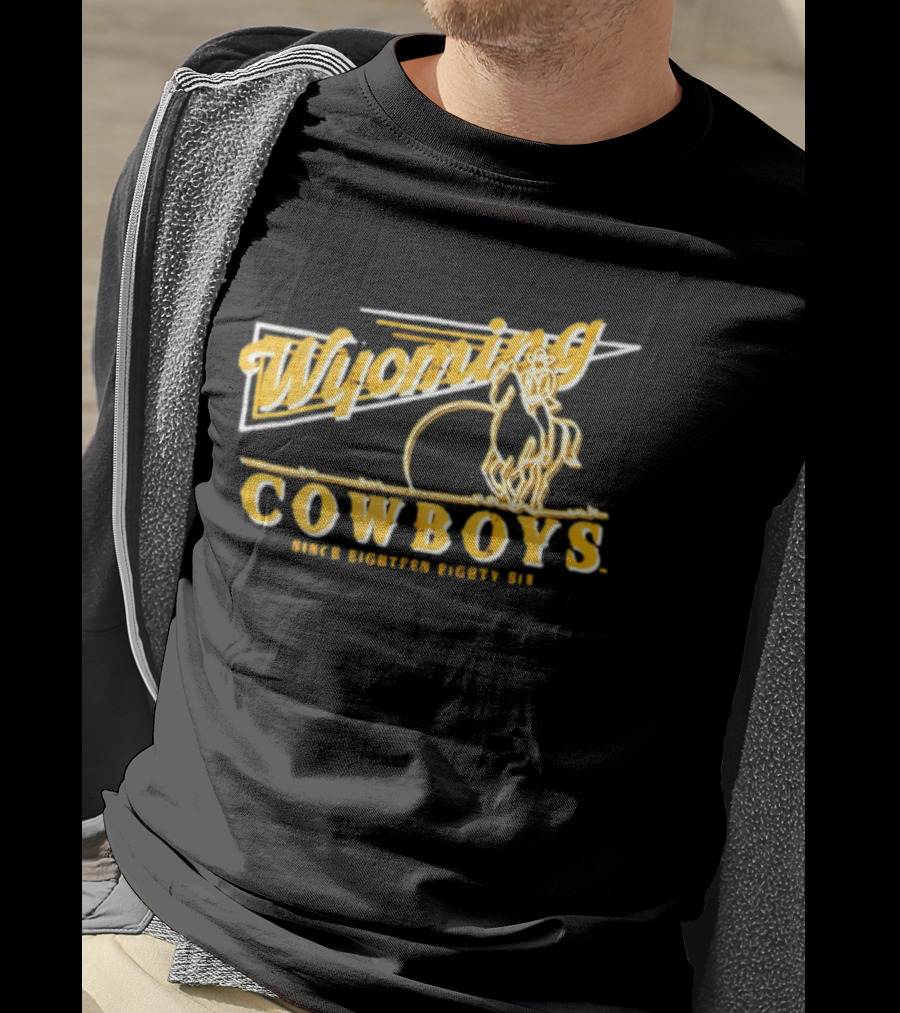 Wyoming Cowboys Since Eighteen Eighty Six Vintage Cowboy Riding T-Shirt
