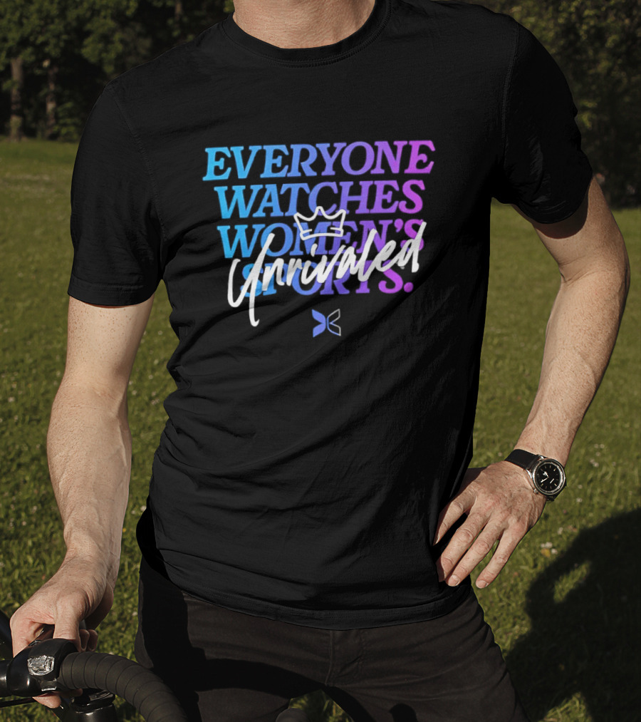Everyone Es Unrivaled Women's Sports Crown And Butterfly T-Shirt