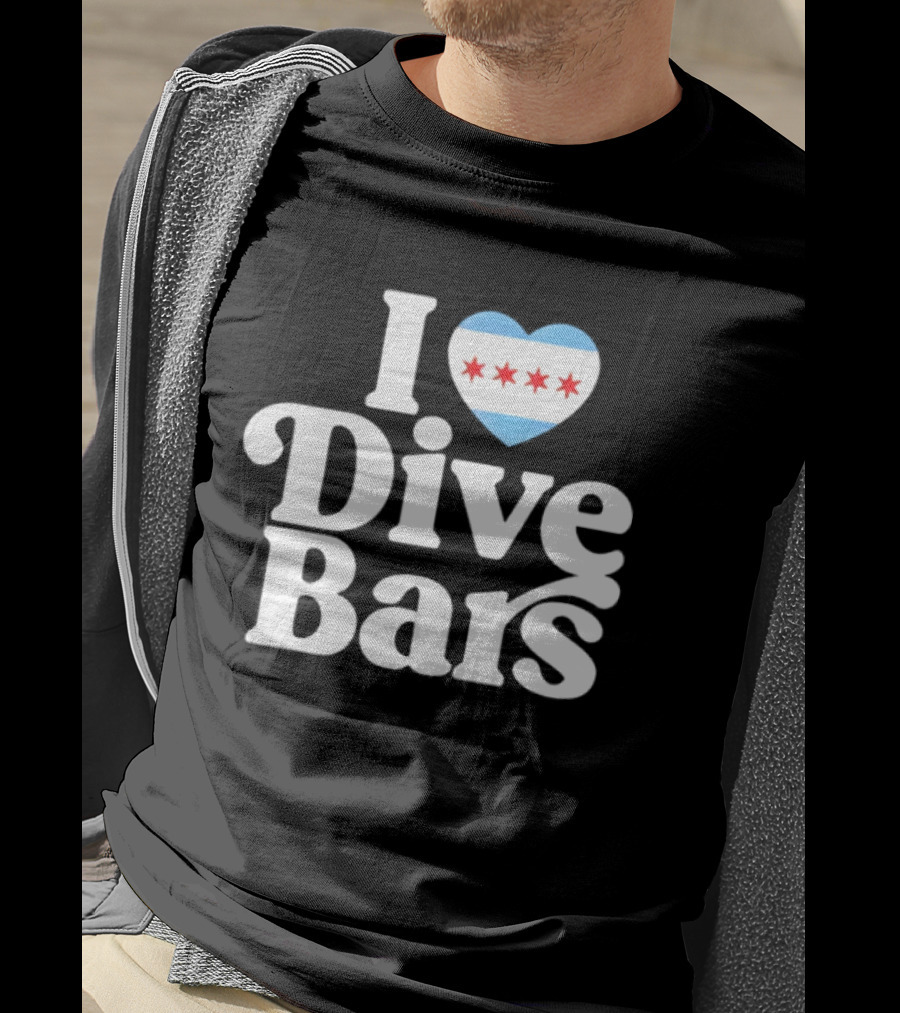 I Love Dive Bars Chicago Flag Heart T-Shirt