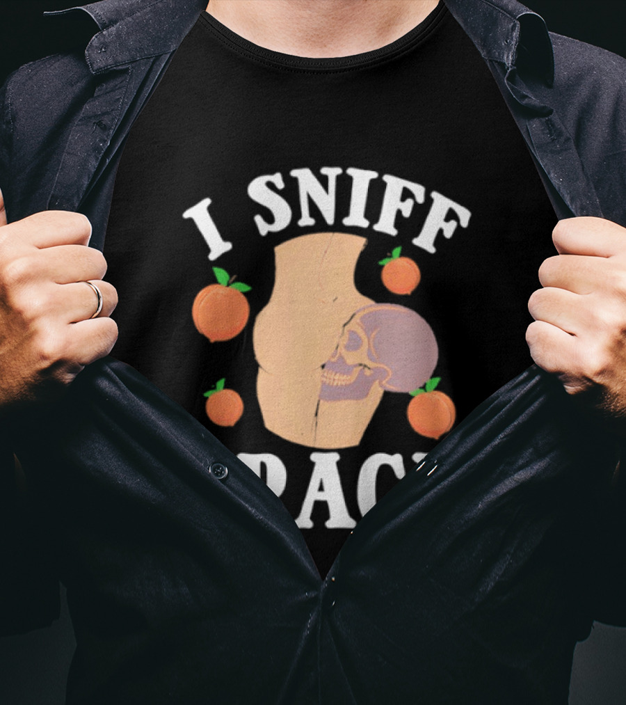 I Sniff Crack Skull Peach Vase Humor T-Shirt