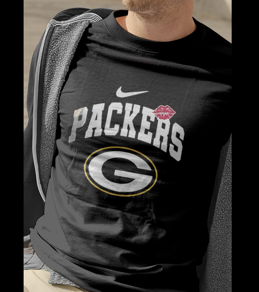 Green Bay Packers Nike Lipstick Kiss Sports Fan T-Shirt