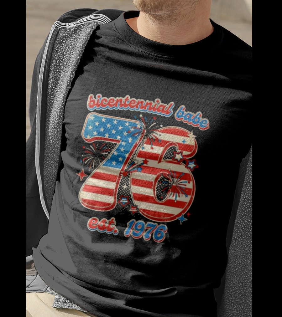 Bicentennial Babe 76 Est. 1976 American Flag 50th Birthday T-Shirt