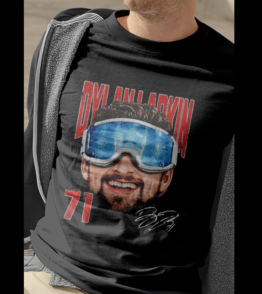Dylan Larkin 71 Detroit Red Wings Goggles Big Head T-Shirt