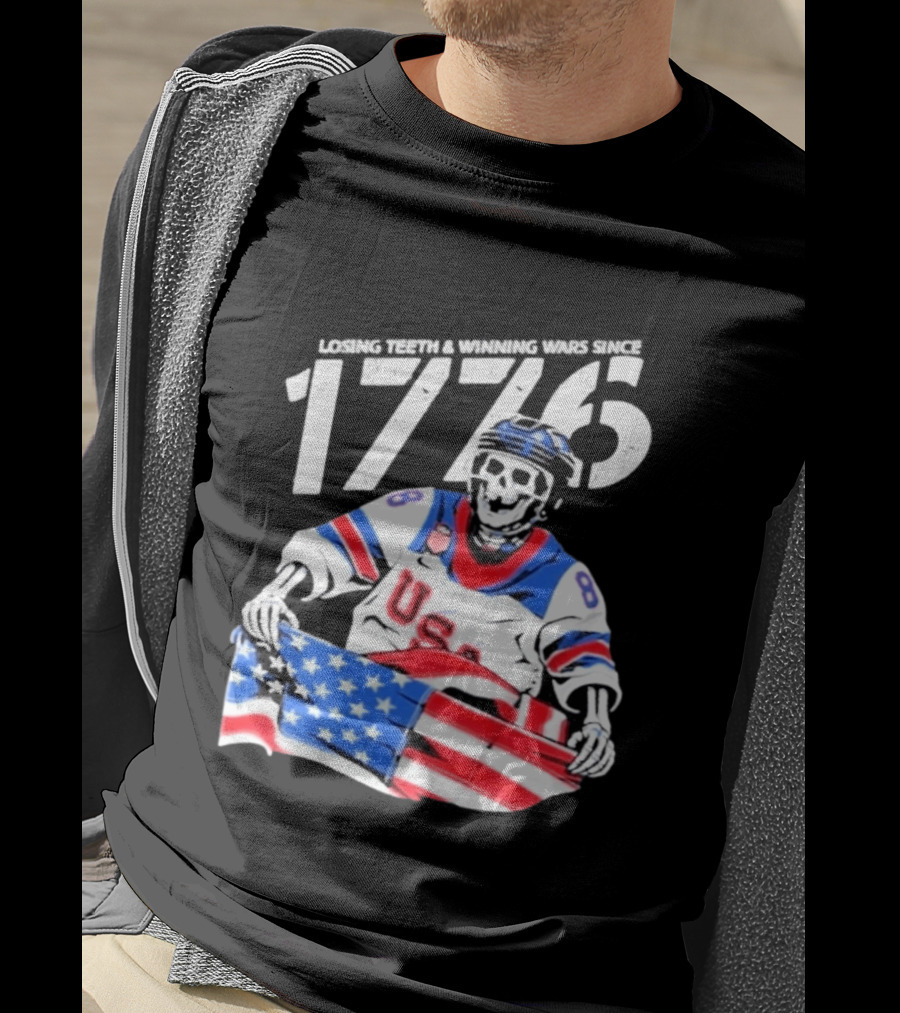 Losing Teeth Winning Wars Since 1776 USA Hockey Skeleton American Flag T-Shirt