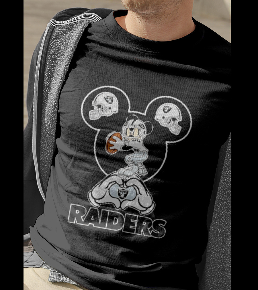 Las Vegas Raiders Mickey Mouse Football Heart Hands Helmet T-Shirt