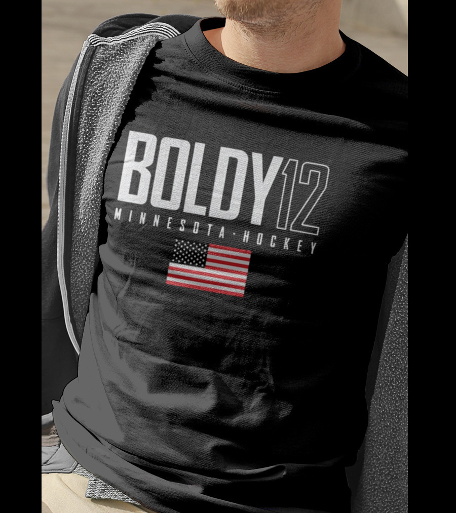 BOLDY 12 Minnesota Hockey USA Flag T-Shirt