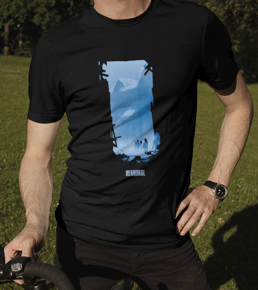 Reanimal Gate Snowy Mountain Scene With Penguins T-Shirt