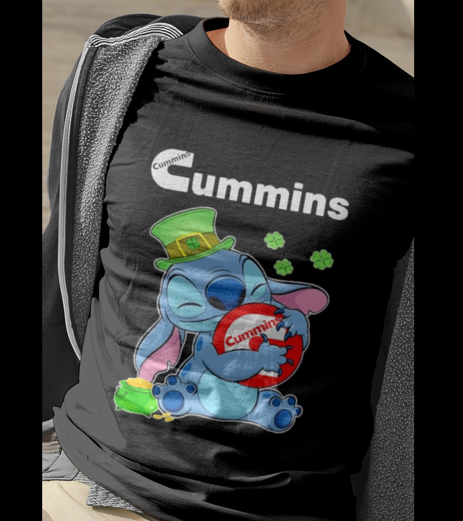 Cummins Stitch St Patricks Day Green Hat Shamrocks Hugging Coin Пот Gold T-Shirt