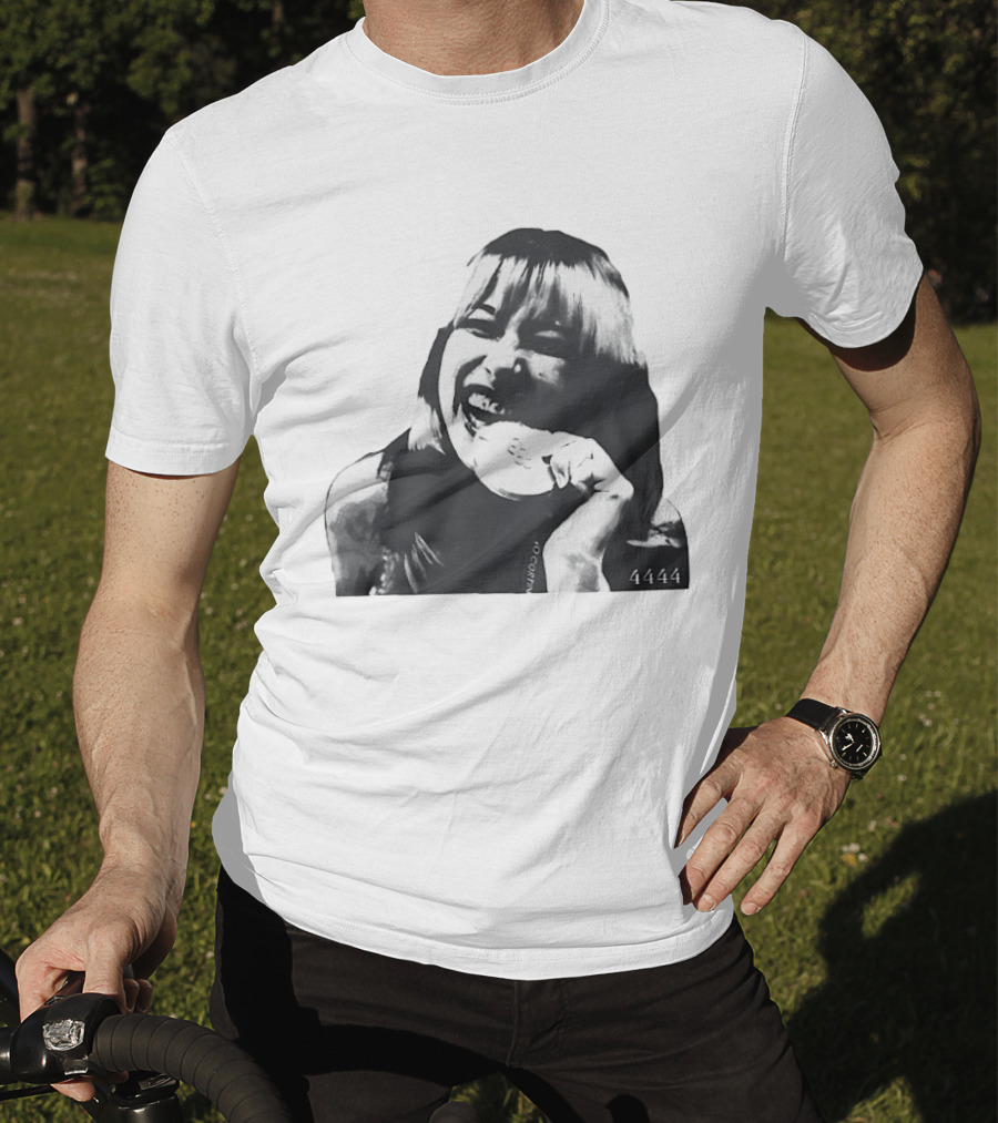 Alysa Liu Gold Medalist Joyful Celebration Halftone 4444 T-Shirt