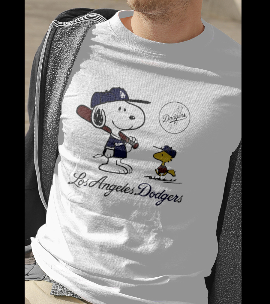 Snoopy Woodstock Los Angeles Dodgers 2025 Peanuts MLB Collaboration T-Shirt