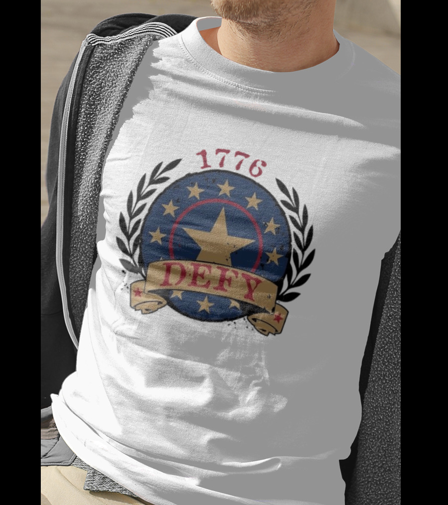 Defy 1776 Vintage Star Emblem With Laurel Wreath Anniversary 250th T-Shirt