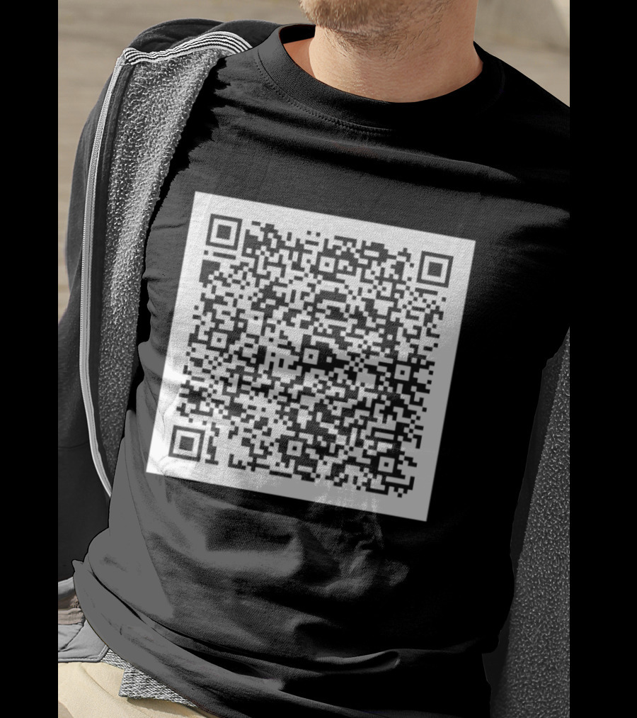 Early Life Crisis Nettspend QR Code T-Shirt