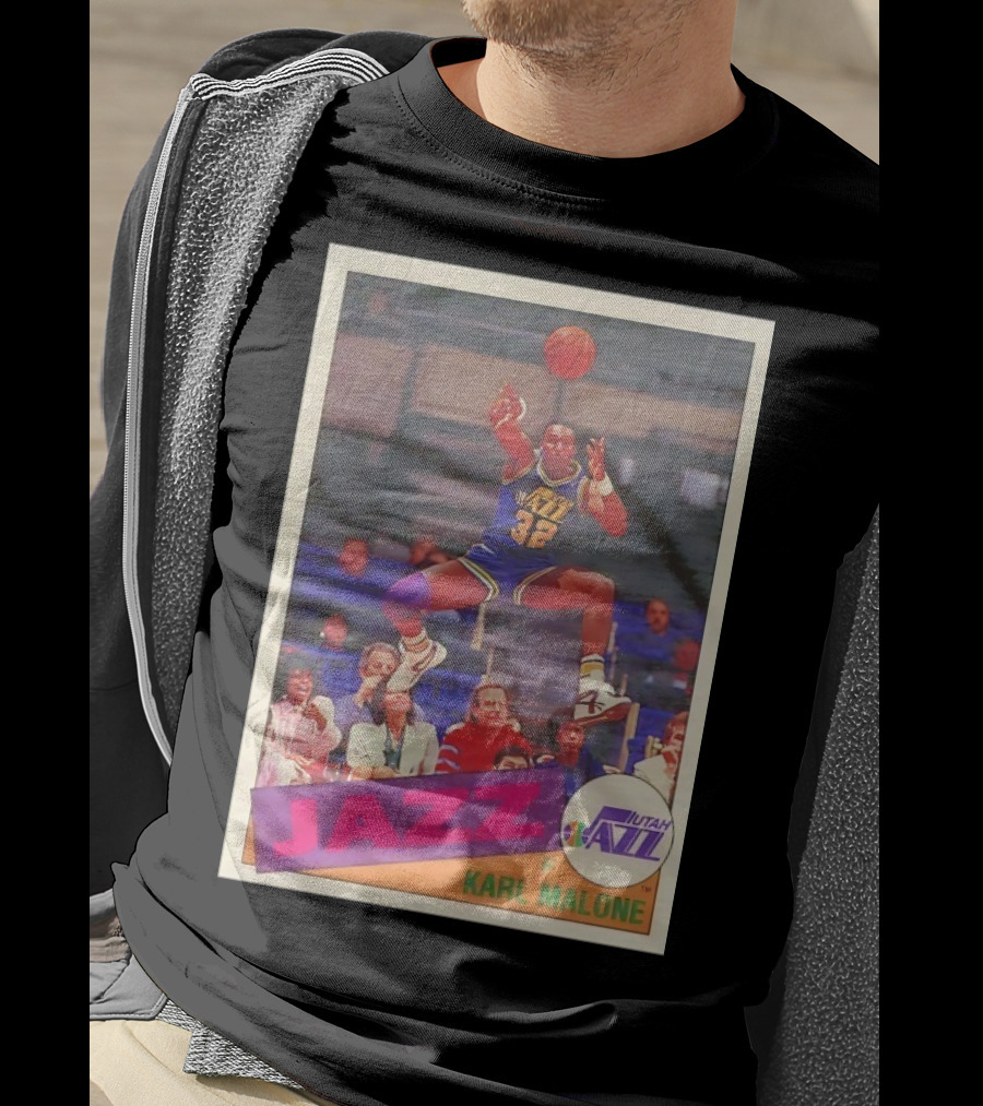 Utah Jazz Karl Malone 32 Basketball Card 1992 T-Shirt