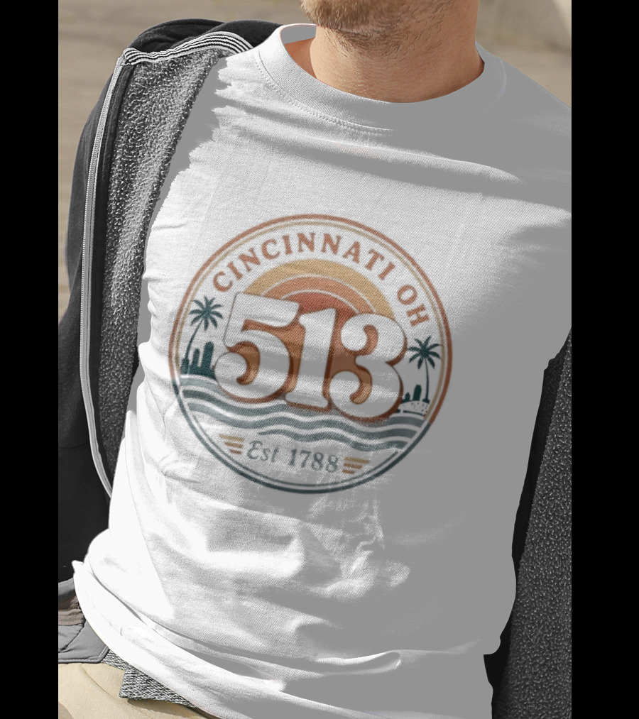 Cincinnati Ohio 513 Est 1788 Retro Sunset Palms T-Shirt