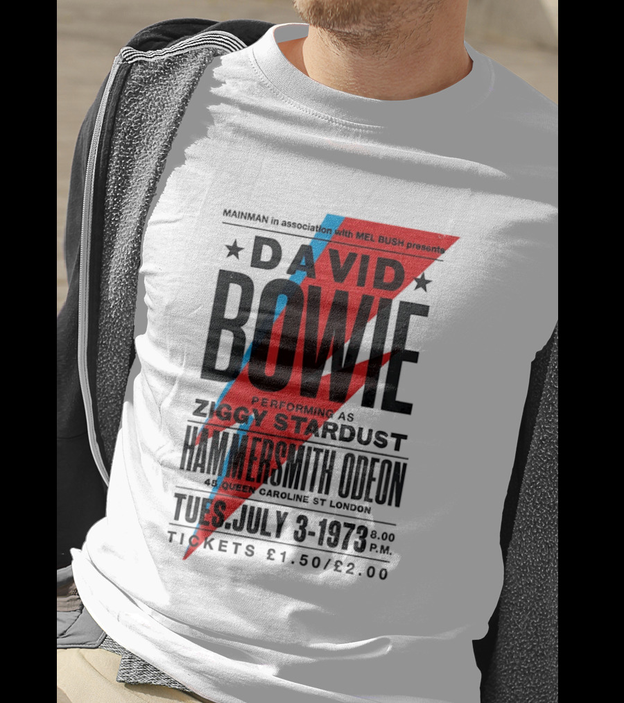 David Bowie Performing As Ziggy Stardust Hammersmith Odeon London July 3 1973 T-Shirt