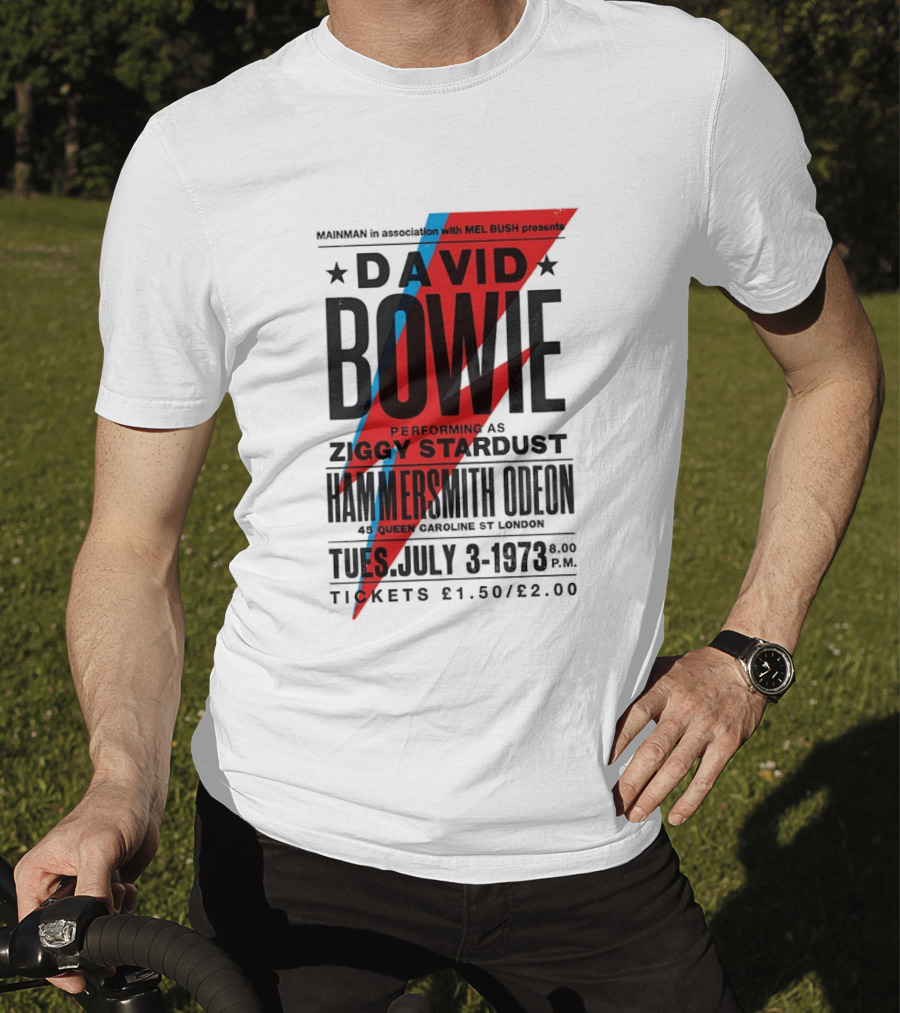 David Bowie Performing As Ziggy Stardust Hammersmith Odeon London July 3 1973 T-Shirt