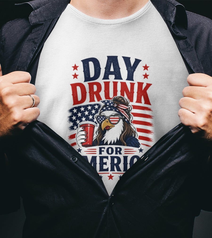 Day Drunk For America Patriotic Eagle With Flag And Red Cup T-Shirt
