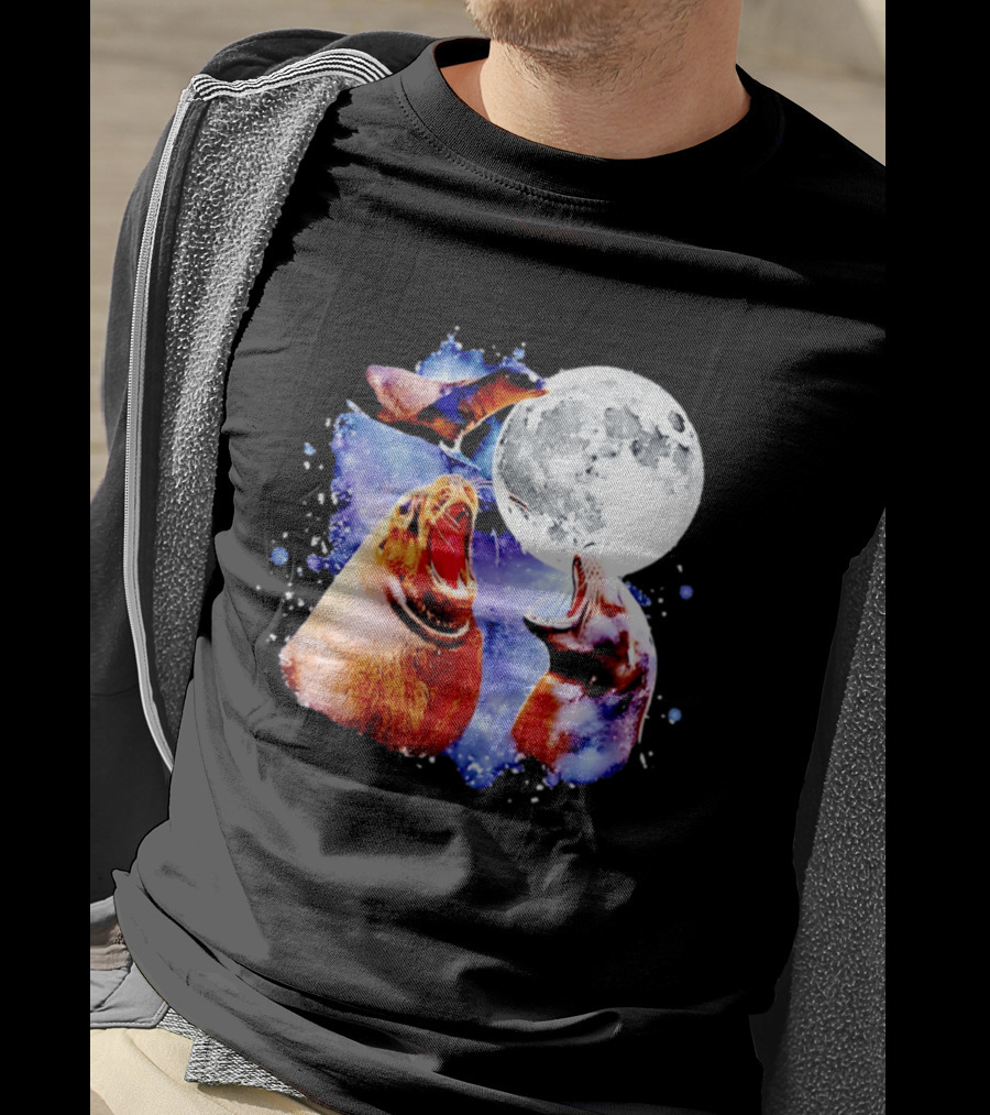 Sea Lion Trio Howling At The Moon In Outer Space Scene T-Shirt