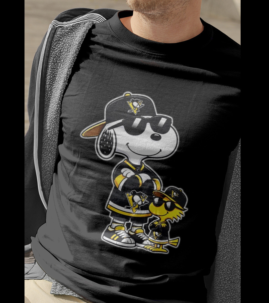 Snoopy Woodstock Pittsburgh Penguins NHL 2026 Sports Fan Collaboration T-Shirt