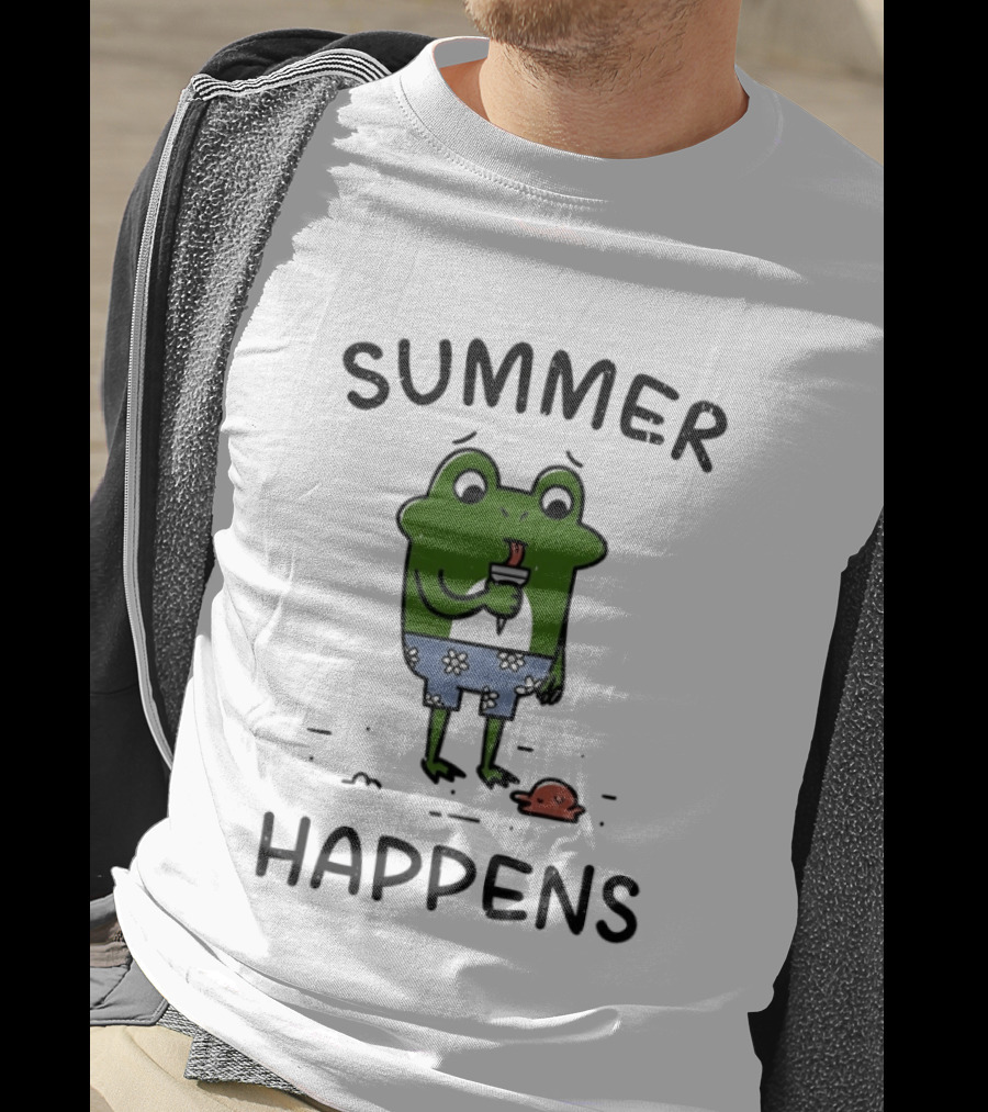 Frog Enjoying Ice Cream Summer Happens Fun Scene T-Shirt