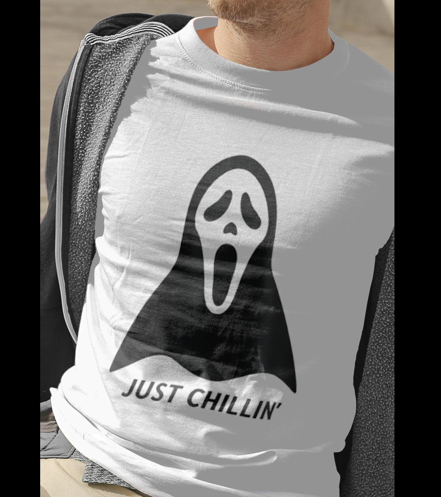 Ghostface Just Chillin Halloween Horror Mask T-Shirt