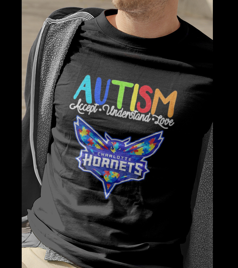 Charlotte Hornets Autism Accept Understand Love Awareness Support Puzzle Wings T-Shirt