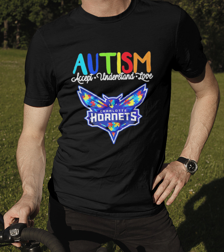 Charlotte Hornets Autism Accept Understand Love Awareness Support Puzzle Wings T-Shirt