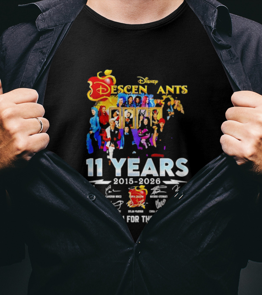 Disney Descendants 11 Years 2015 2026 Thank You For The Memories Signatures T-Shirt