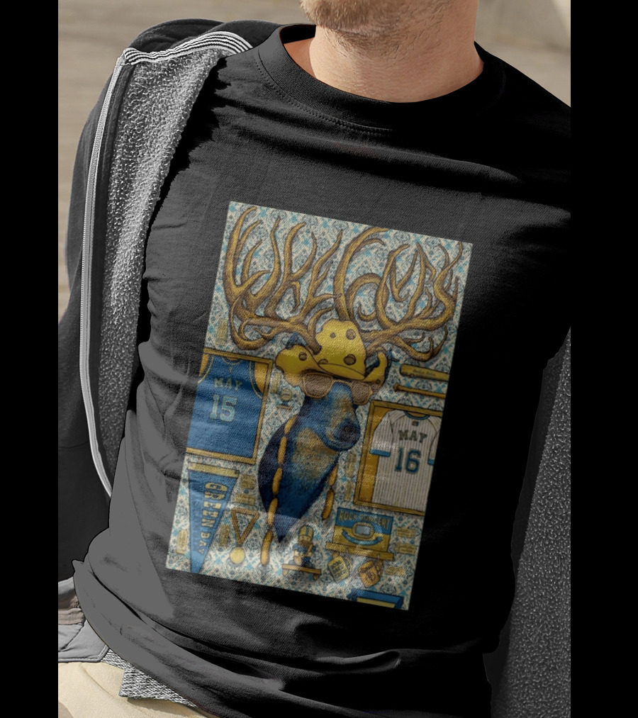 Luke Combs May 15 16 Green Bay Lambeau Field Rock Concert Decor T-Shirt