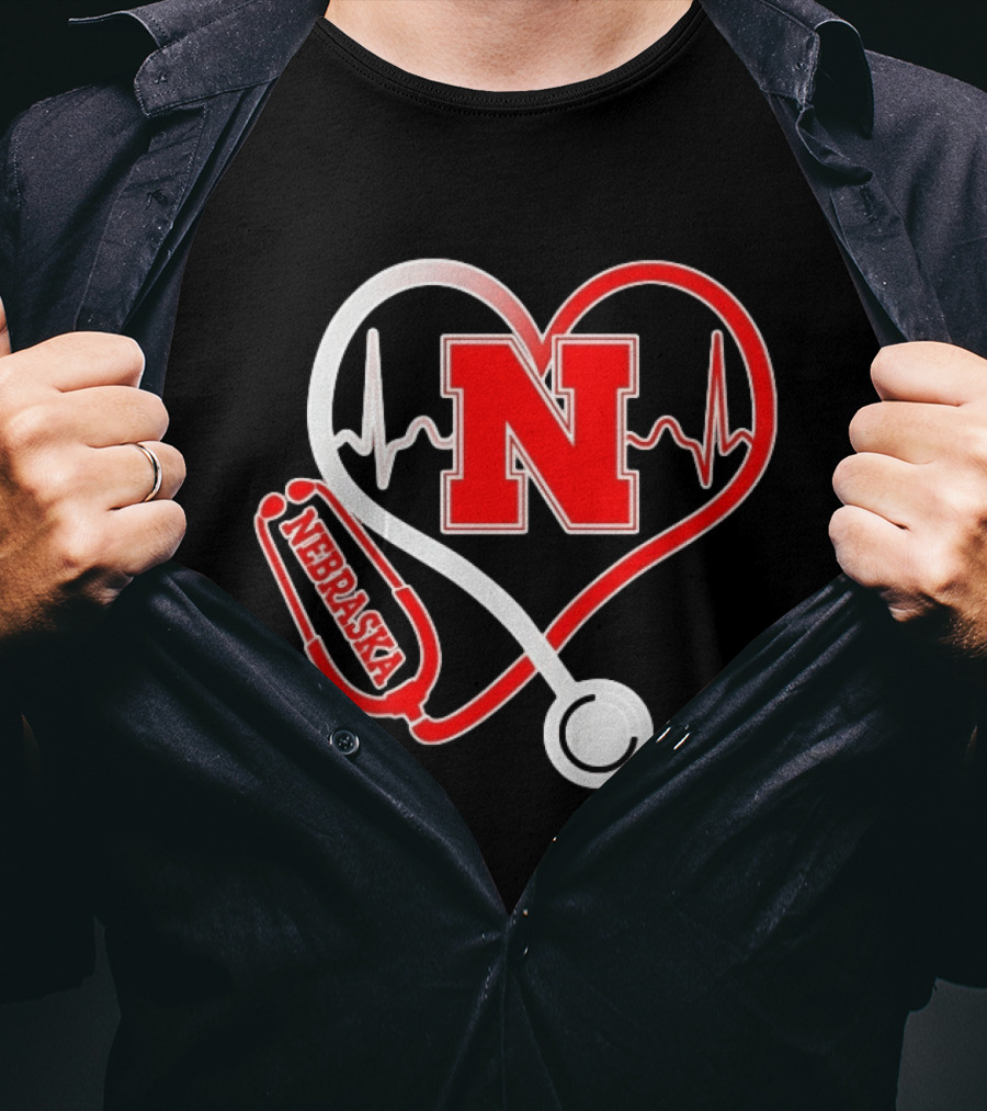 Nebraska Cornhuskers Heartbeat Stethoscope Love Nurse T-Shirt