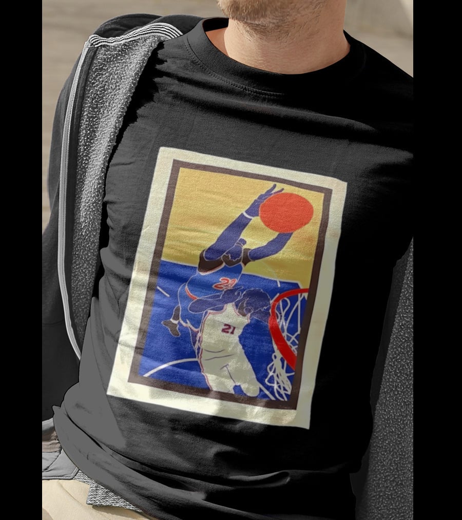 Mitchell Robinson 23 Dunking Joel Embiid 21 New York Knicks Basketball NBA 2026 T-Shirt