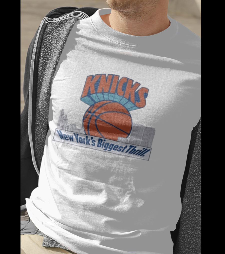 Knicks New York's Biggest Thrill Basketball Skyline T-Shirt