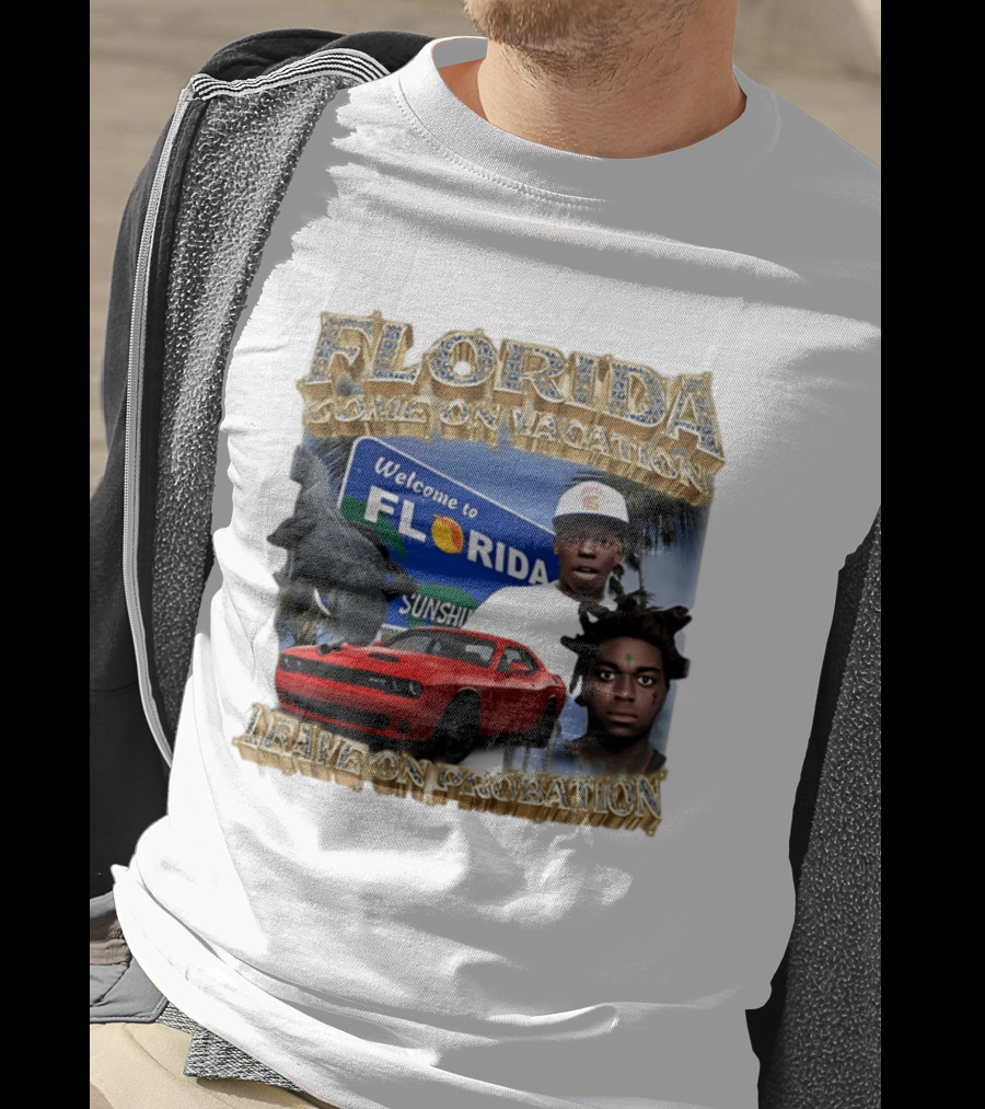 Florida Come On Vacation Leave On Probation Welcome Sign Alligator Red Car T-Shirt