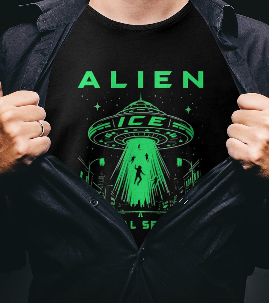 ALIEN ICE UFO Removal Services Extraterrestrial Abduction Scene T-Shirt