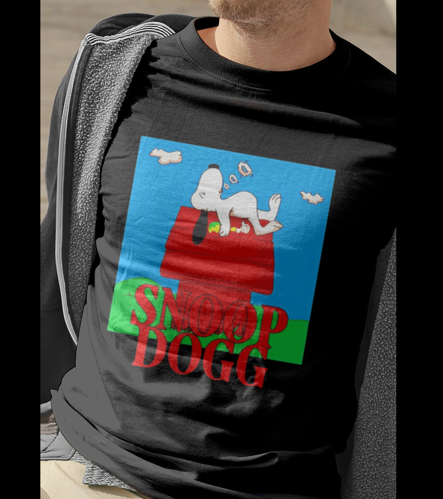 Snoop Dogg Snoopy Parody Relaxing On Doghouse T-Shirt