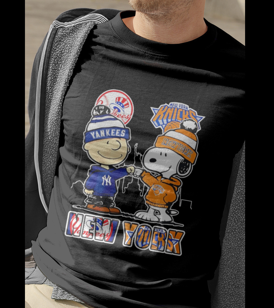 New York Yankees New York Knicks Charlie Brown Snoopy T-Shirt